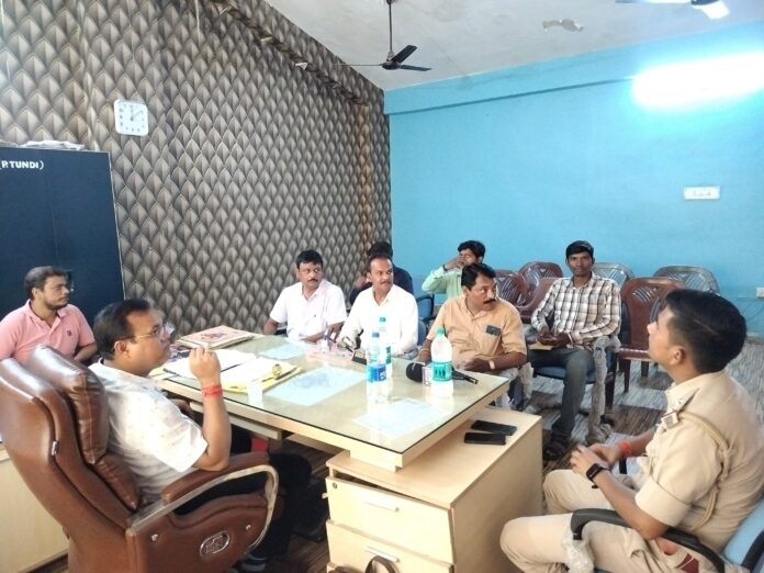 उपायुक्त के निर्देशानुसार अंचल स्तर पर की गई मासिक खनन टास्क फोर्स बैठक, दिए गए कई दिशा निर्देश